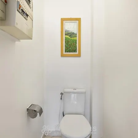 Flora Five Stars House Nice