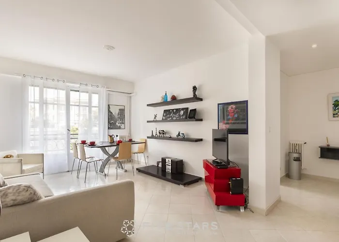 Appartement Flora Five Stars House *