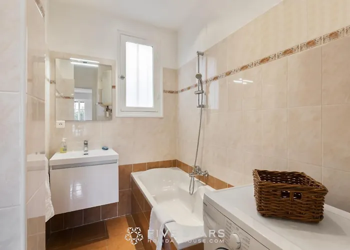 Appartement Flora Five Stars House *